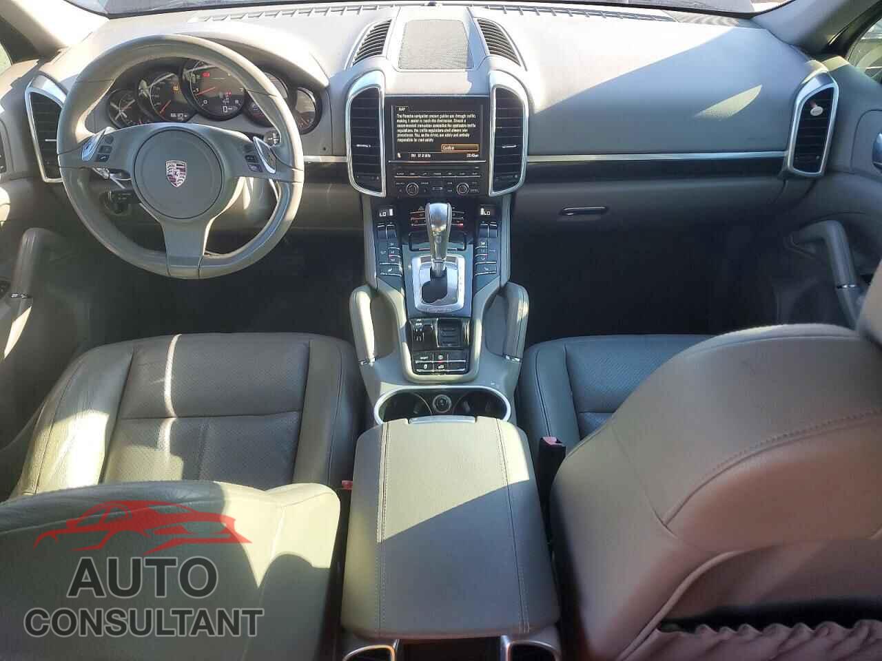 PORSCHE CAYENNE 2011 - WP1AA2A22BLA00904
