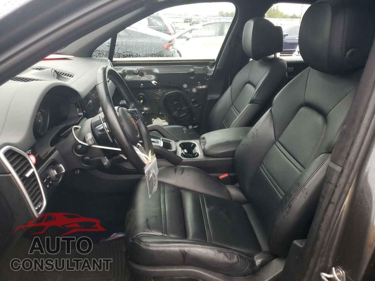 PORSCHE CAYENNE 2019 - WP1AA2AY1KDA06062