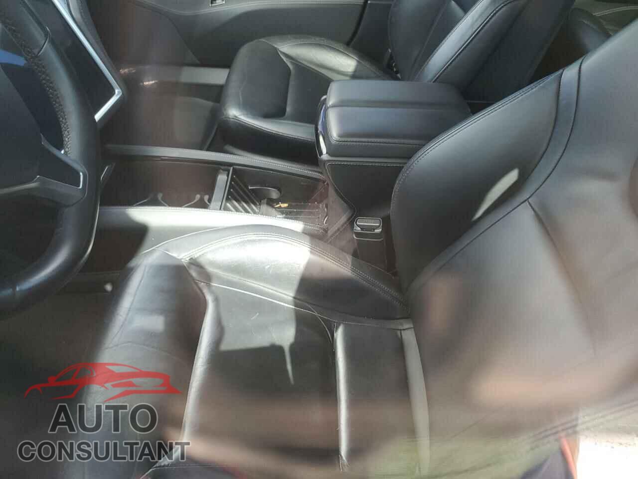 TESLA MODEL S 2015 - 5YJSA1H24FF094413