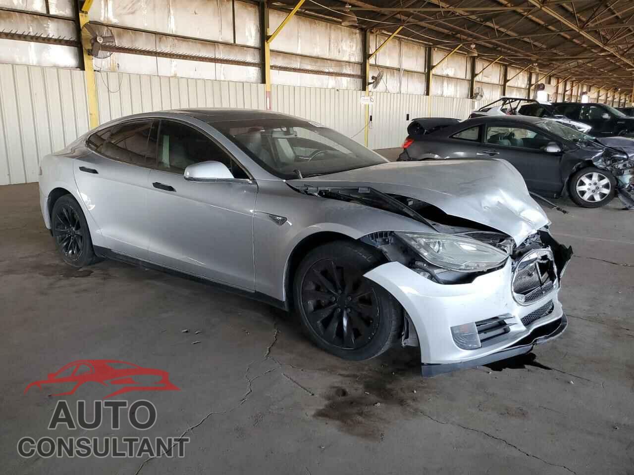 TESLA MODEL S 2013 - 5YJSA1CN7DFP12192