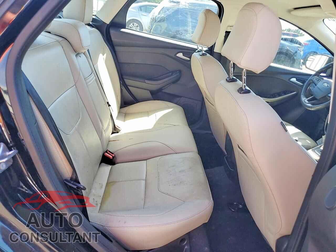FORD FOCUS 2016 - 1FADP3J27GL335074