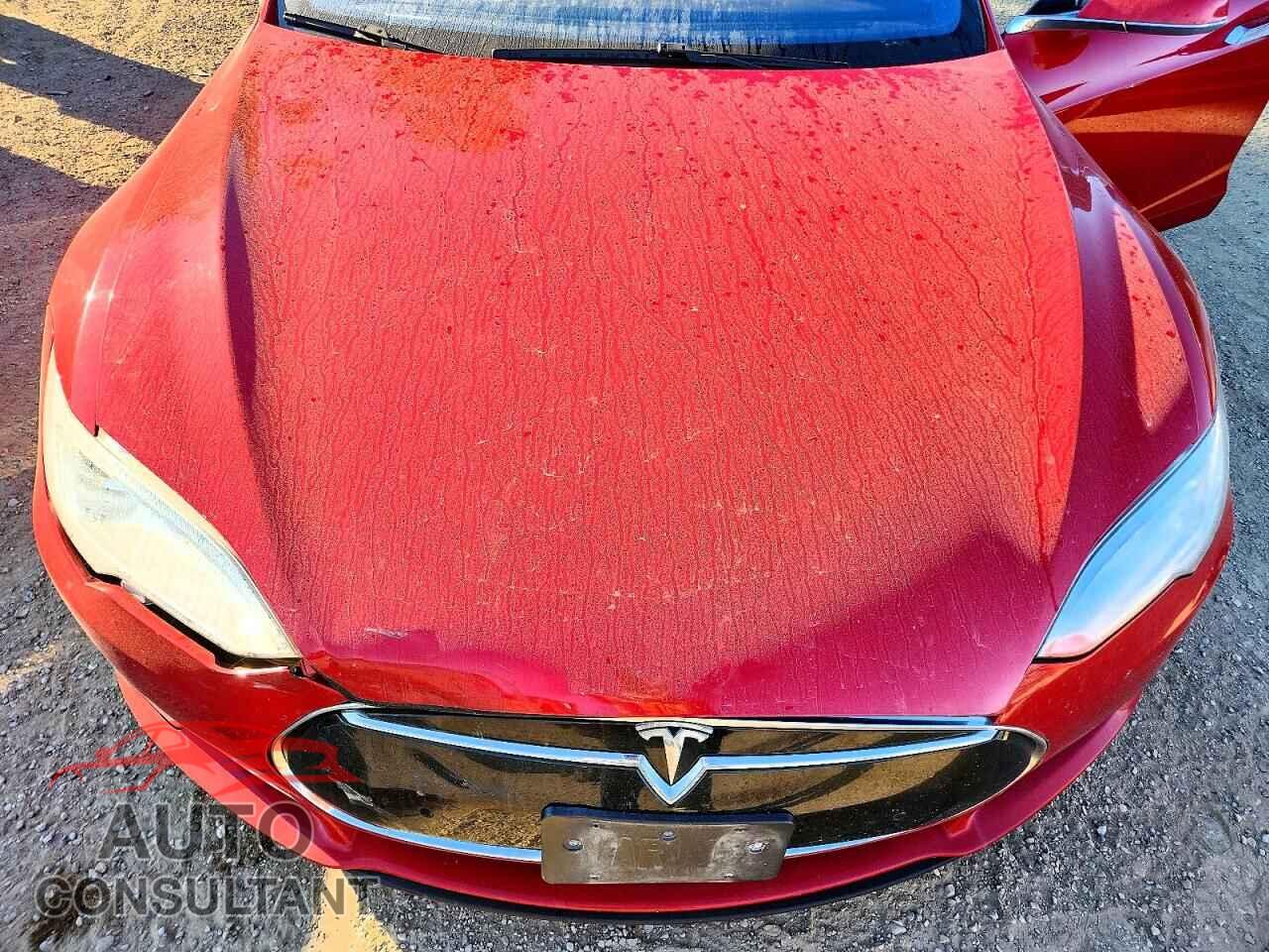 TESLA MODEL S 2015 - 5YJSA1H23FF080454