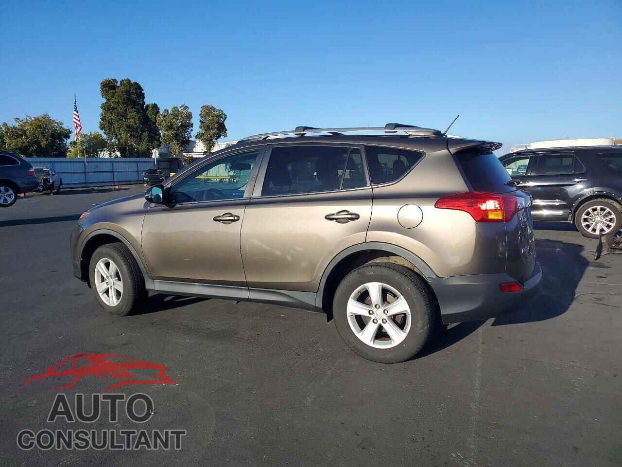 TOYOTA RAV4 2013 - 2T3RFREV2DW027667