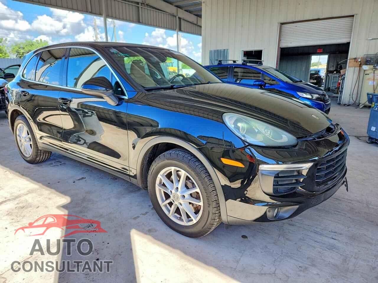 PORSCHE CAYENNE 2016 - WP1AA2A22GKA11821