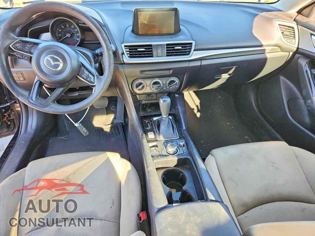 MAZDA 3 2017 - 3MZBN1U73HM109744