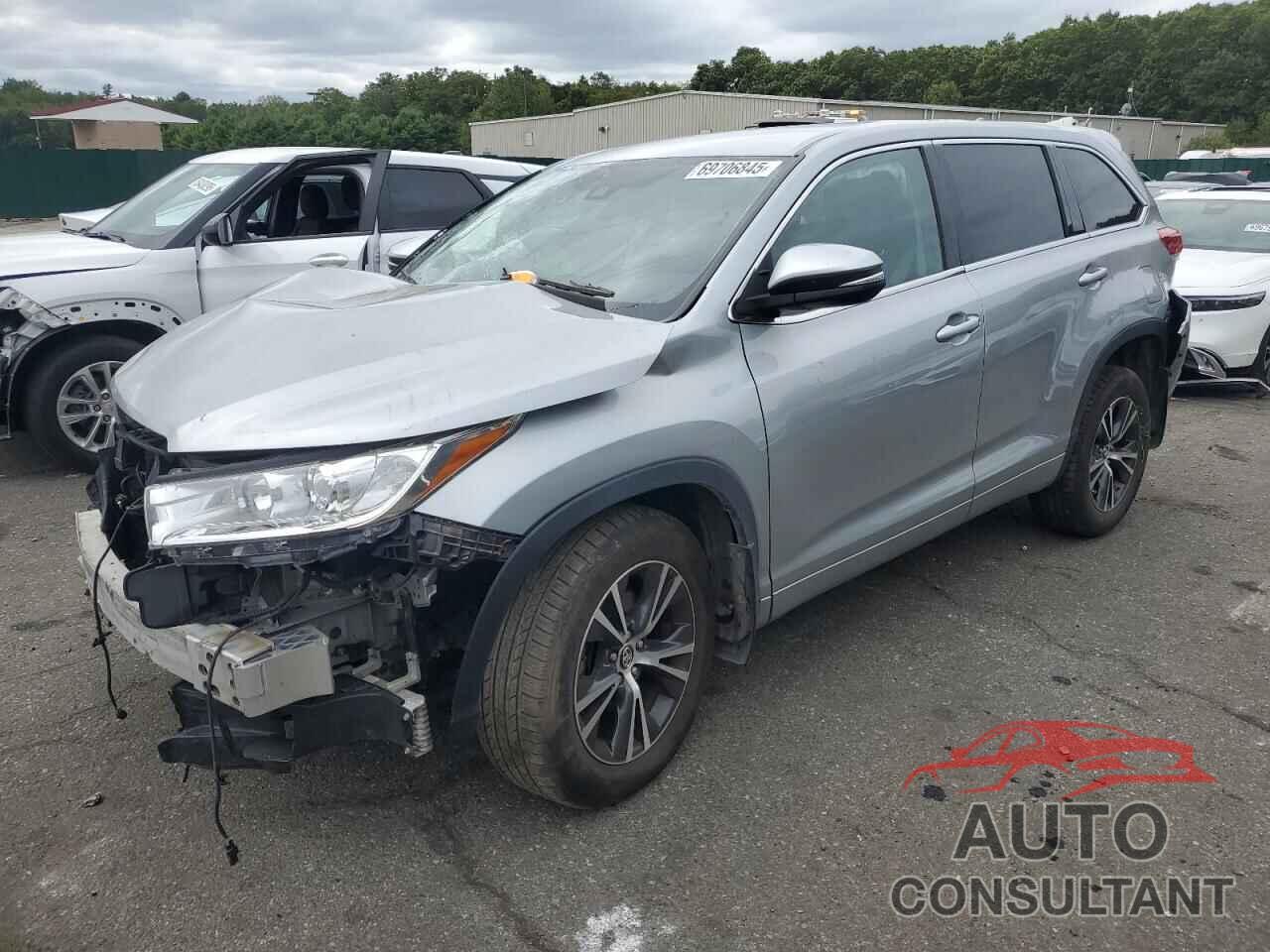 TOYOTA HIGHLANDER 2017 - 5TDBZRFH2HS441010