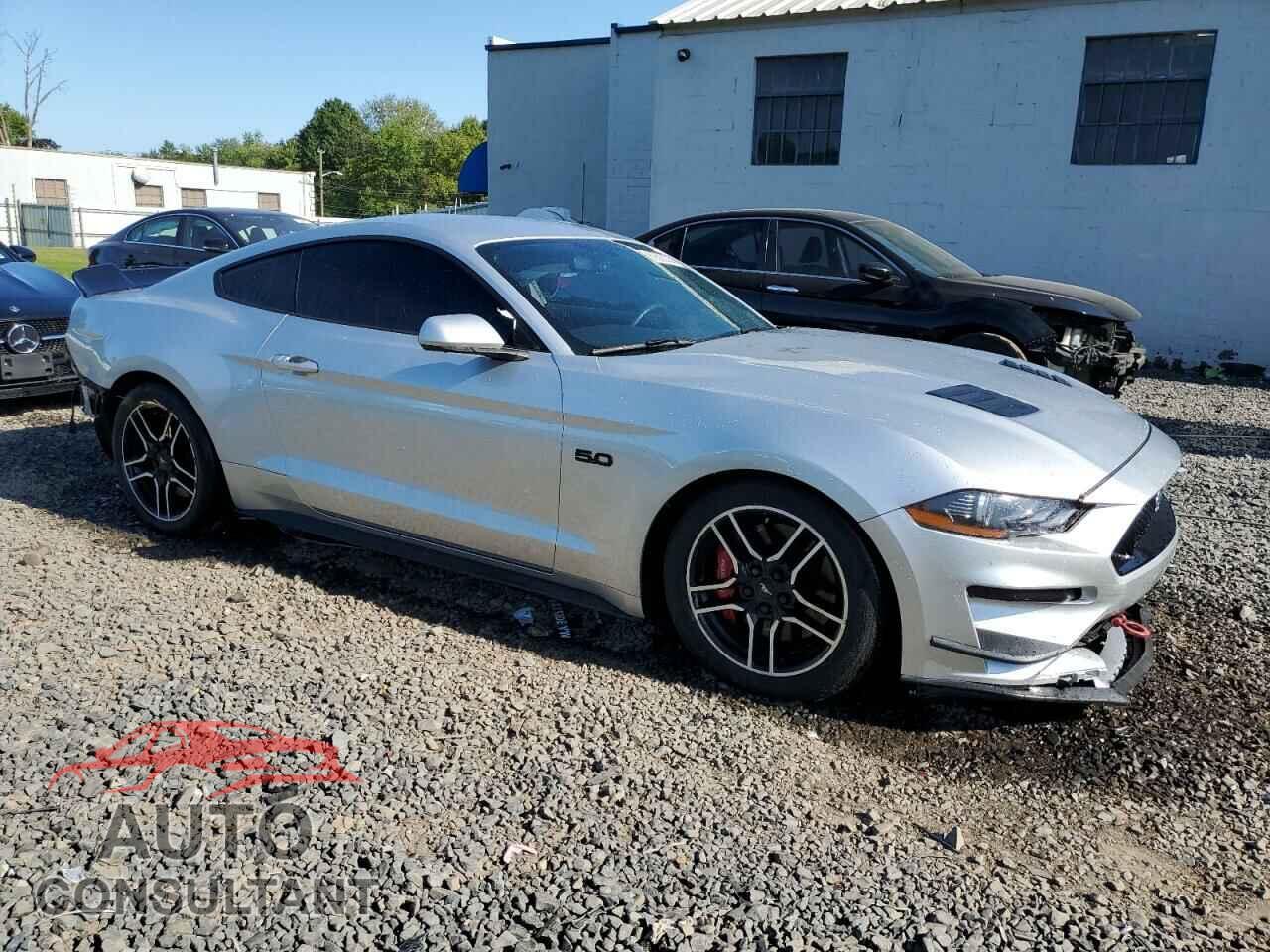 FORD MUSTANG 2018 - 1FA6P8CF2J5122468