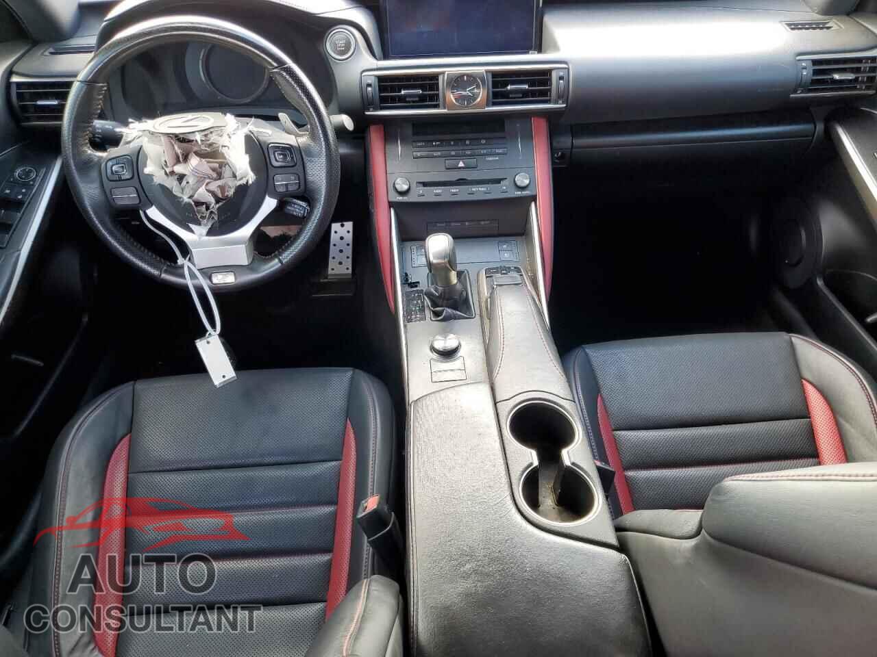LEXUS IS 2019 - JTHBA1D29K5099087