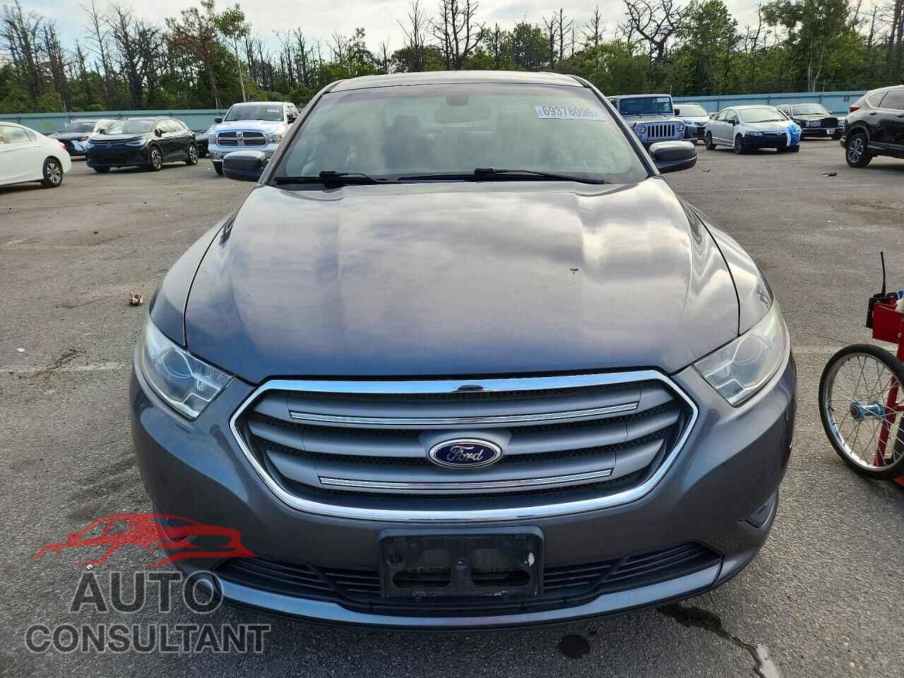 FORD TAURUS 2014 - 1FAHP2E82EG141875