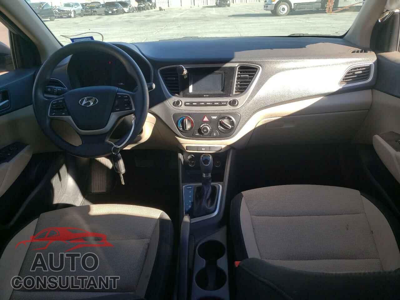 HYUNDAI ACCENT 2018 - 3KPC24A32JE012523