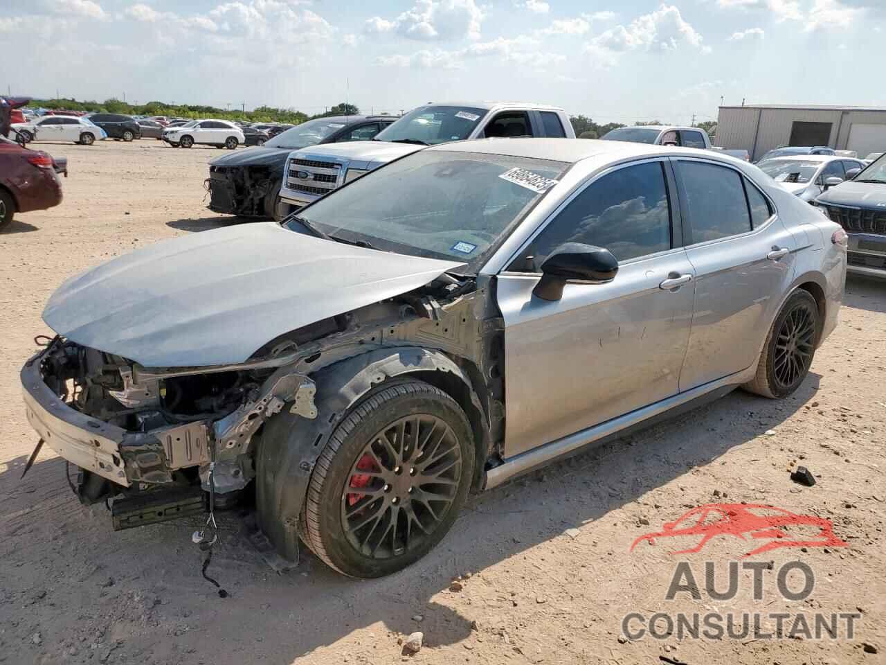 TOYOTA CAMRY 2022 - 4T1G11AK7NU678757