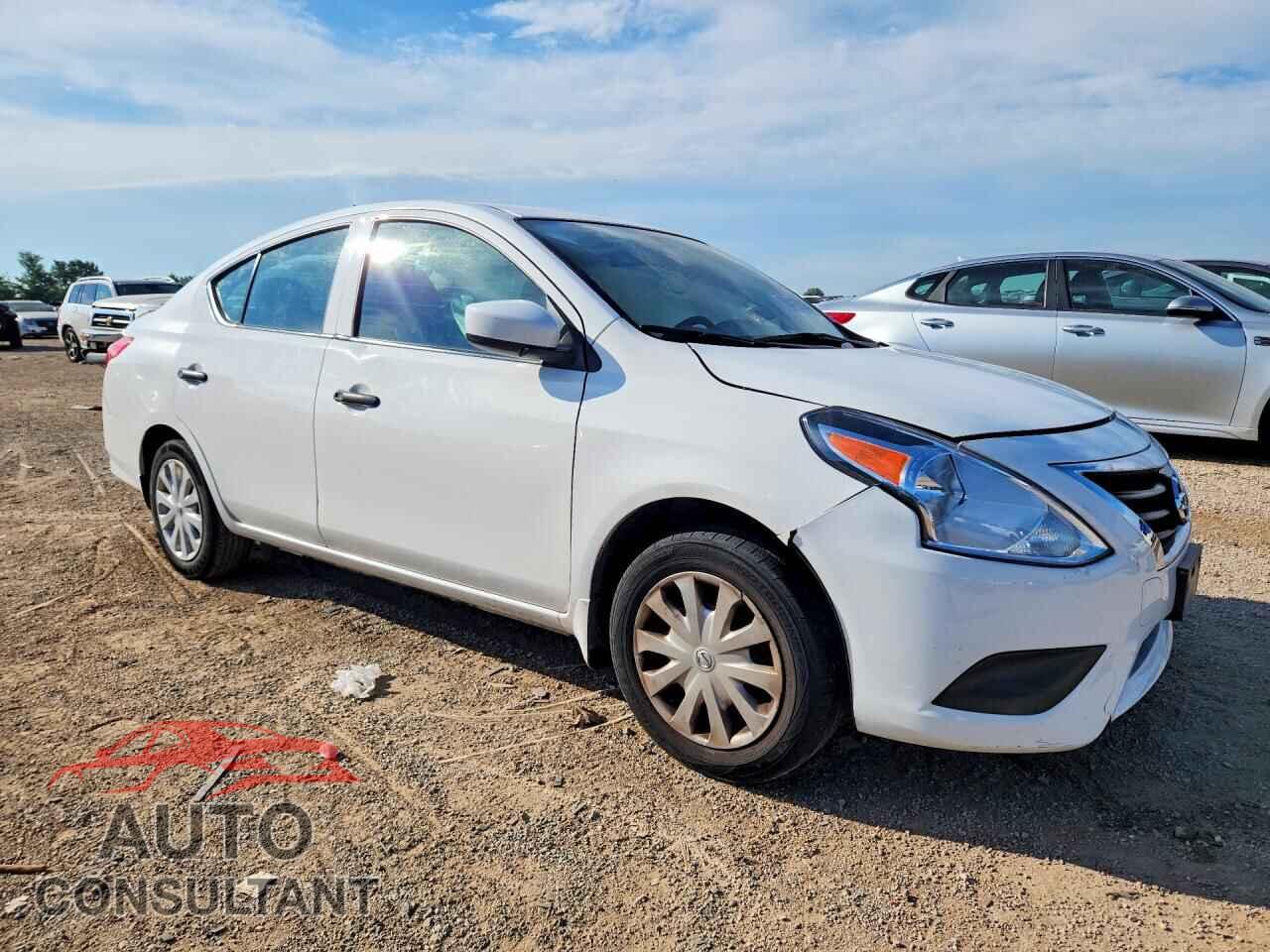NISSAN VERSA 2019 - 3N1CN7AP3KL832959