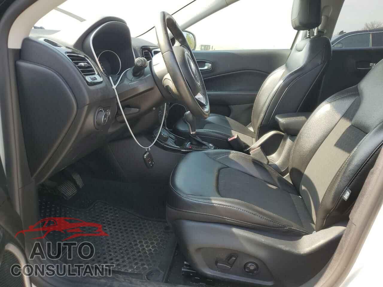 JEEP COMPASS 2018 - 3C4NJDBB3JT326243