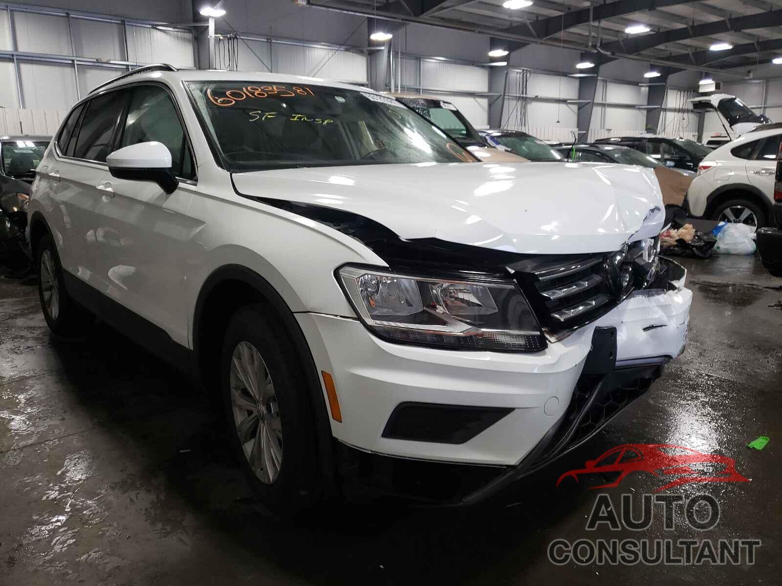 VOLKSWAGEN TIGUAN 2019 - 3VV2B7AX1KM074746