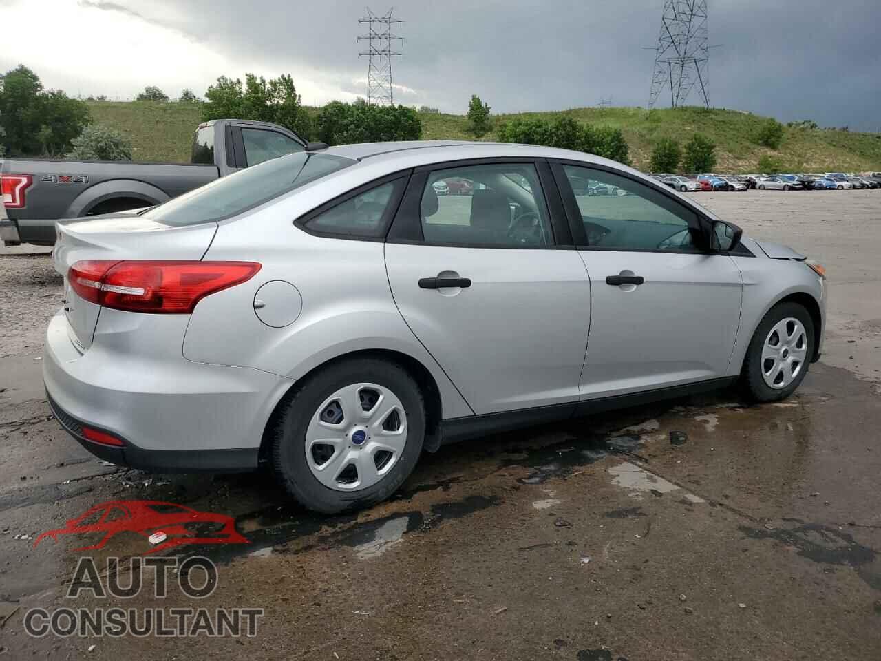 FORD FOCUS 2016 - 1FADP3E26GL347551