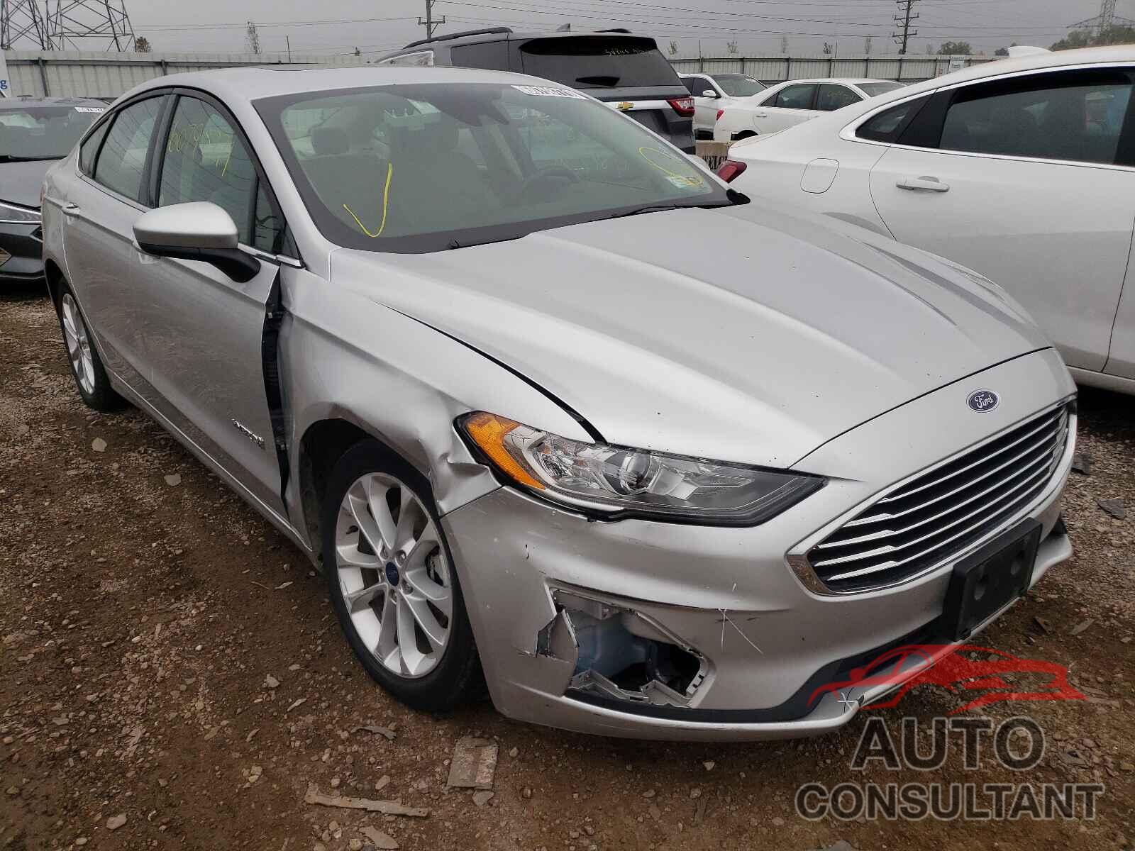 FORD FUSION 2019 - 3FA6P0LU5KR262156