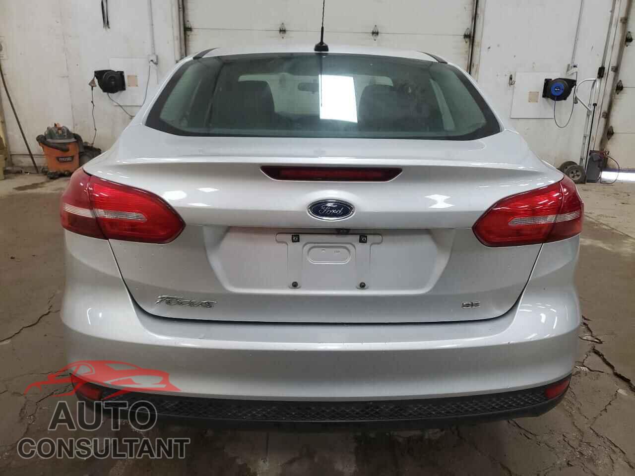 FORD FOCUS 2018 - 1FADP3F26JL316452