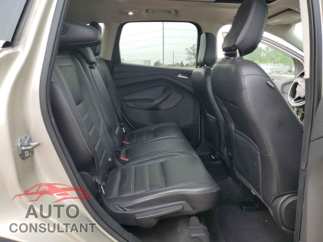 FORD ESCAPE 2018 - 1FMCU9HD7JUC79398