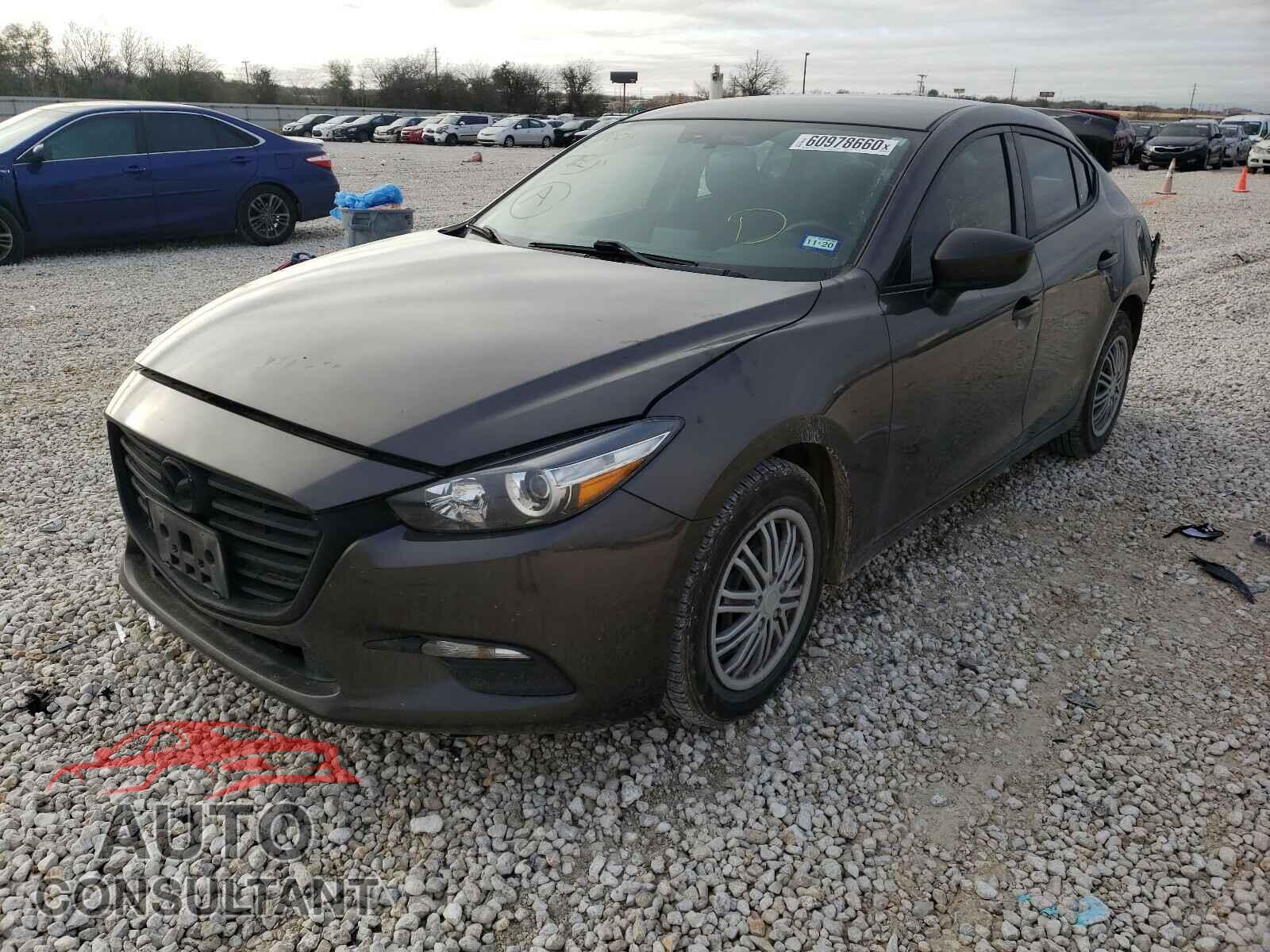 MAZDA 3 2017 - 3MZBN1U76HM134850