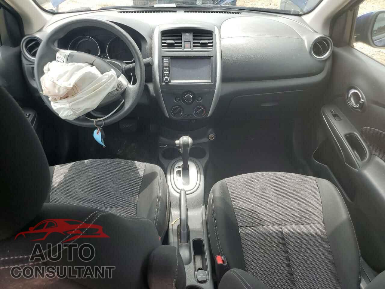 NISSAN VERSA 2019 - 3N1CN7AP3KL815935