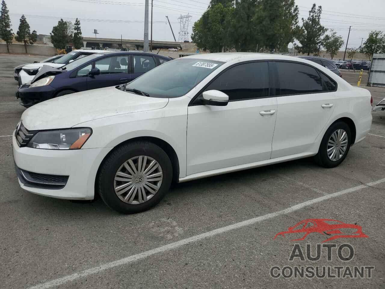 VOLKSWAGEN PASSAT 2014 - 1VWAT7A38EC039905