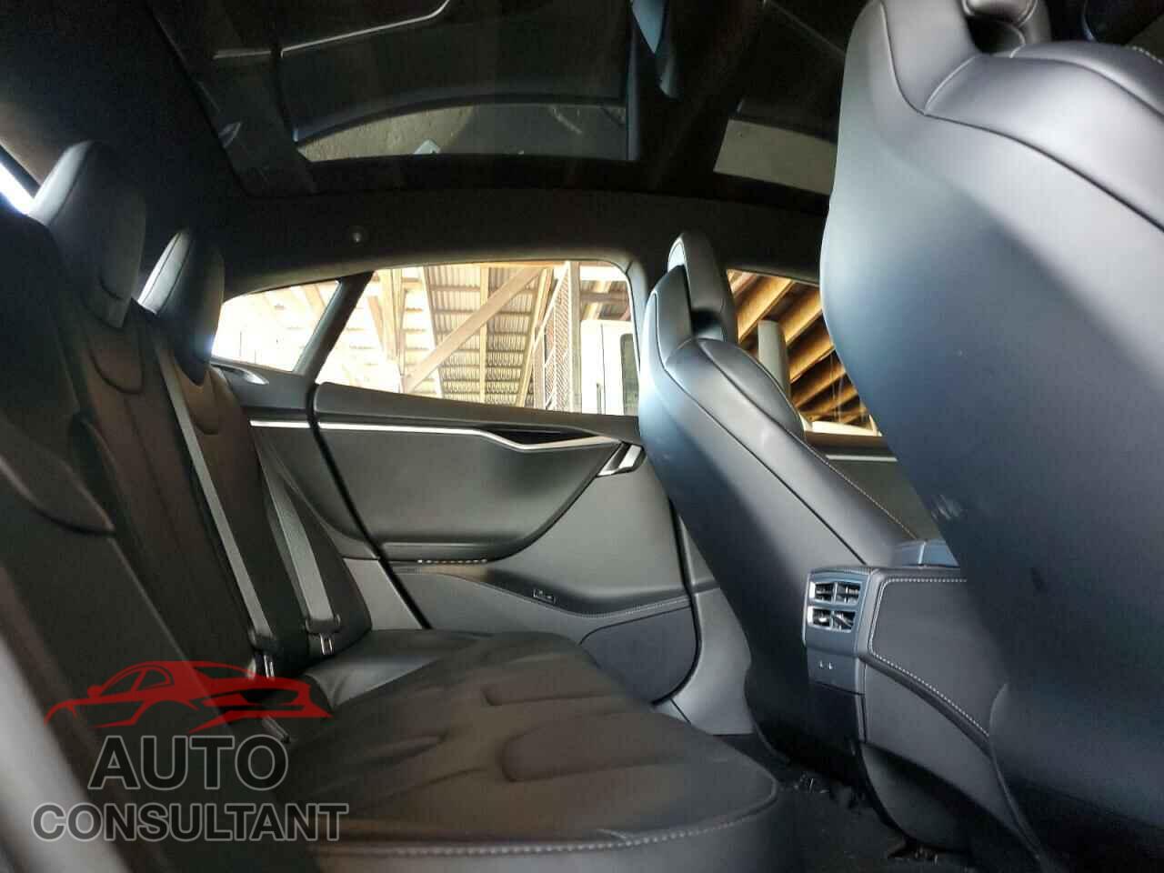 TESLA MODEL S 2017 - 5YJSA1E20HF198419