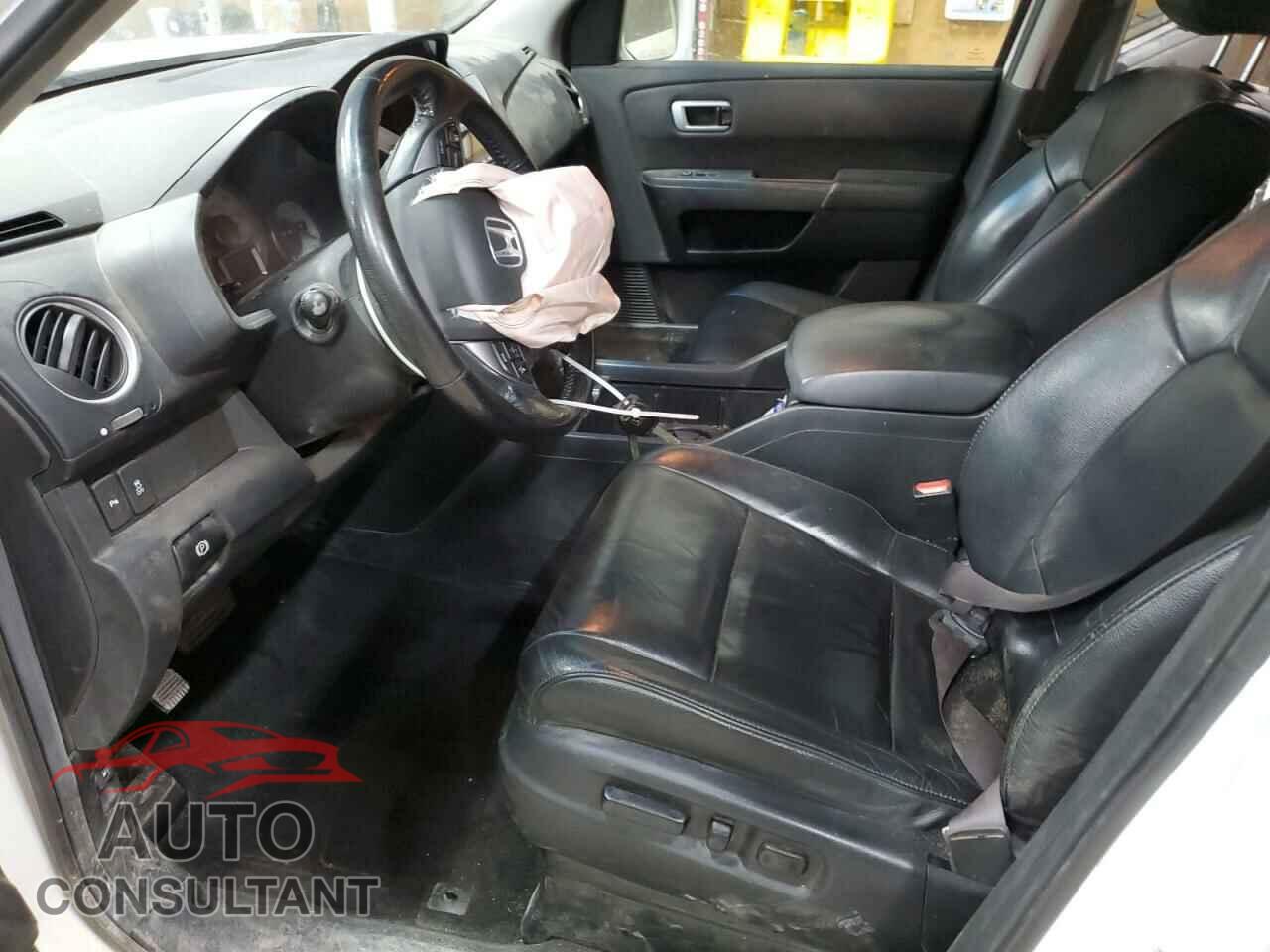 HONDA PILOT 2012 - 5FNYF4H9XCB036473