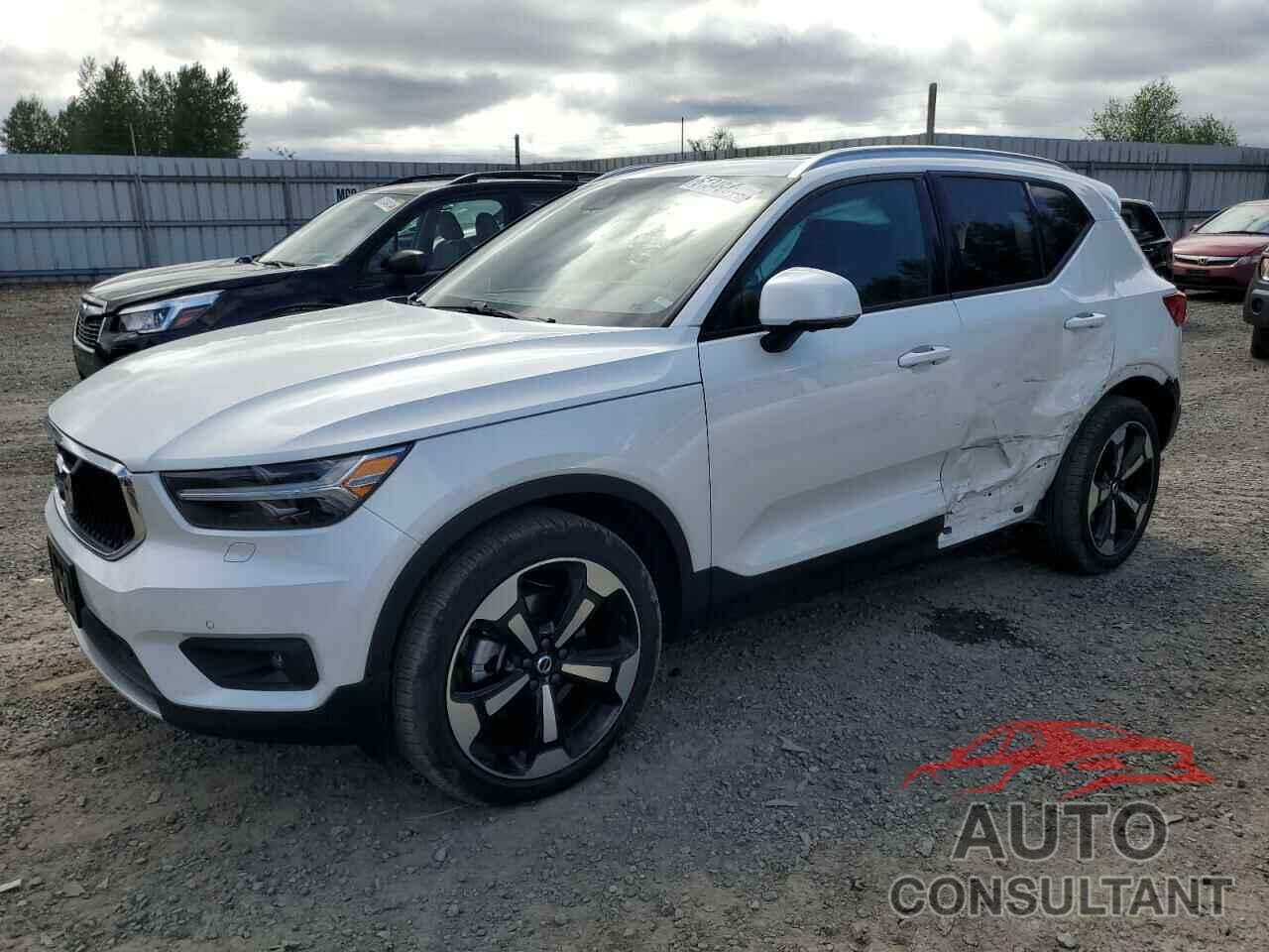 VOLVO XC40 2022 - YV4162UK2N2720189