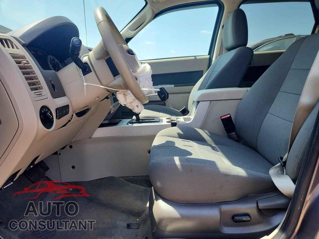 FORD ESCAPE 2010 - 1FMCU0DG2AKB08338