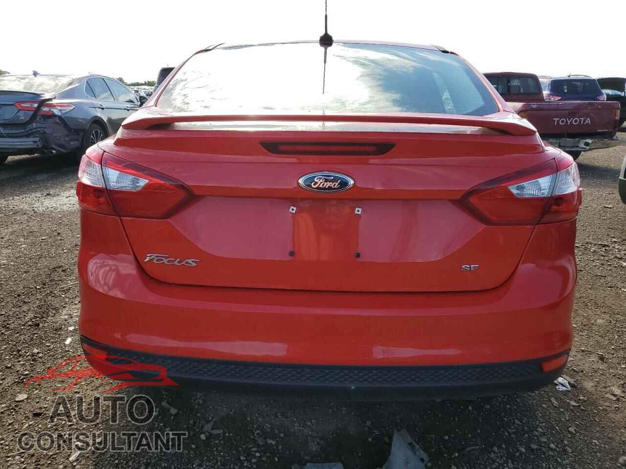 FORD FOCUS 2012 - 1FAHP3F22CL220810