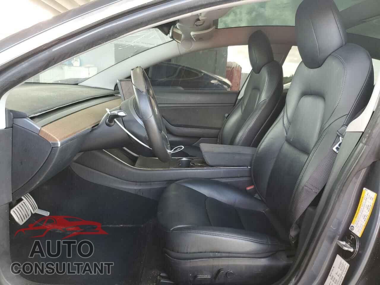 TESLA MODEL 3 2020 - 5YJ3E1EC3LF623724