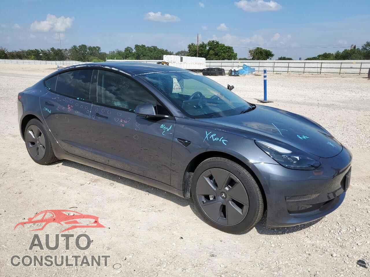 TESLA MODEL 3 2023 - 5YJ3E1EA8PF705825
