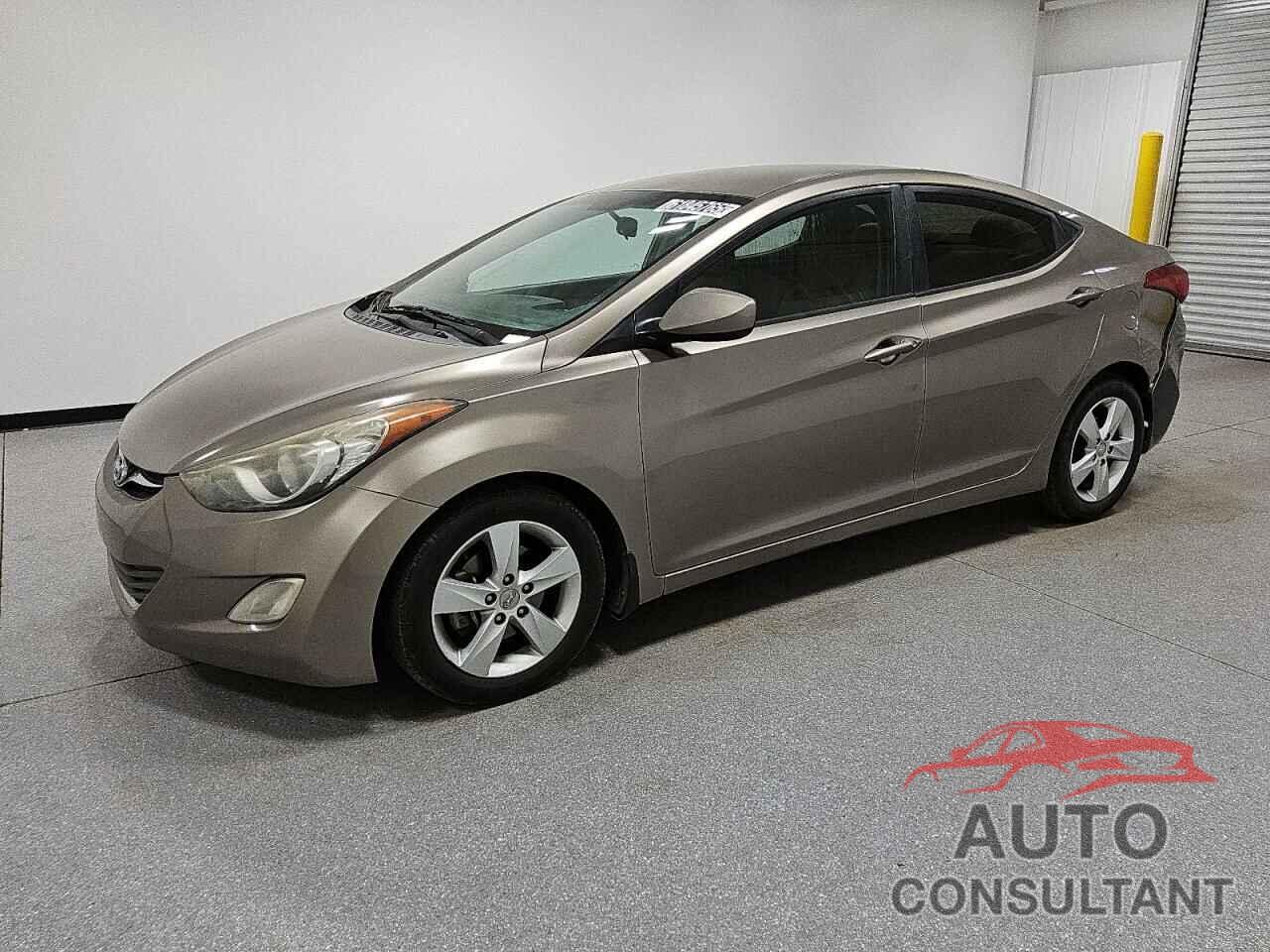 HYUNDAI ELANTRA 2013 - 5NPDH4AE8DH340811