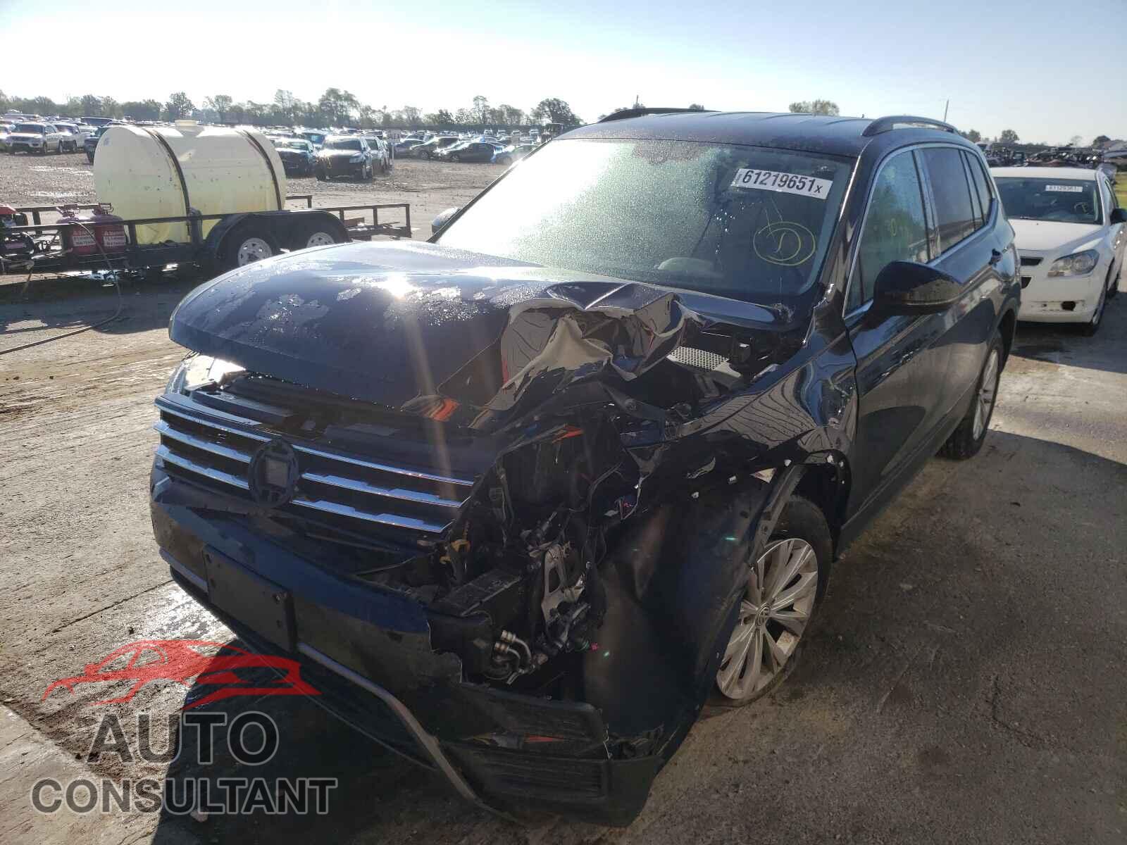 VOLKSWAGEN TIGUAN 2019 - 3VV2B7AX3KM101641
