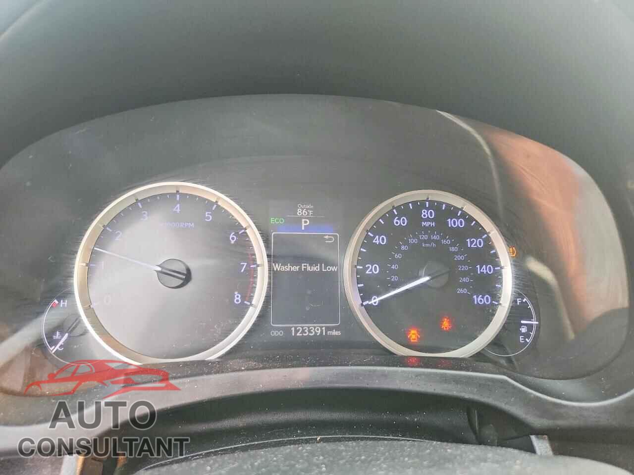 LEXUS IS 2014 - JTHBF1D29E5024511