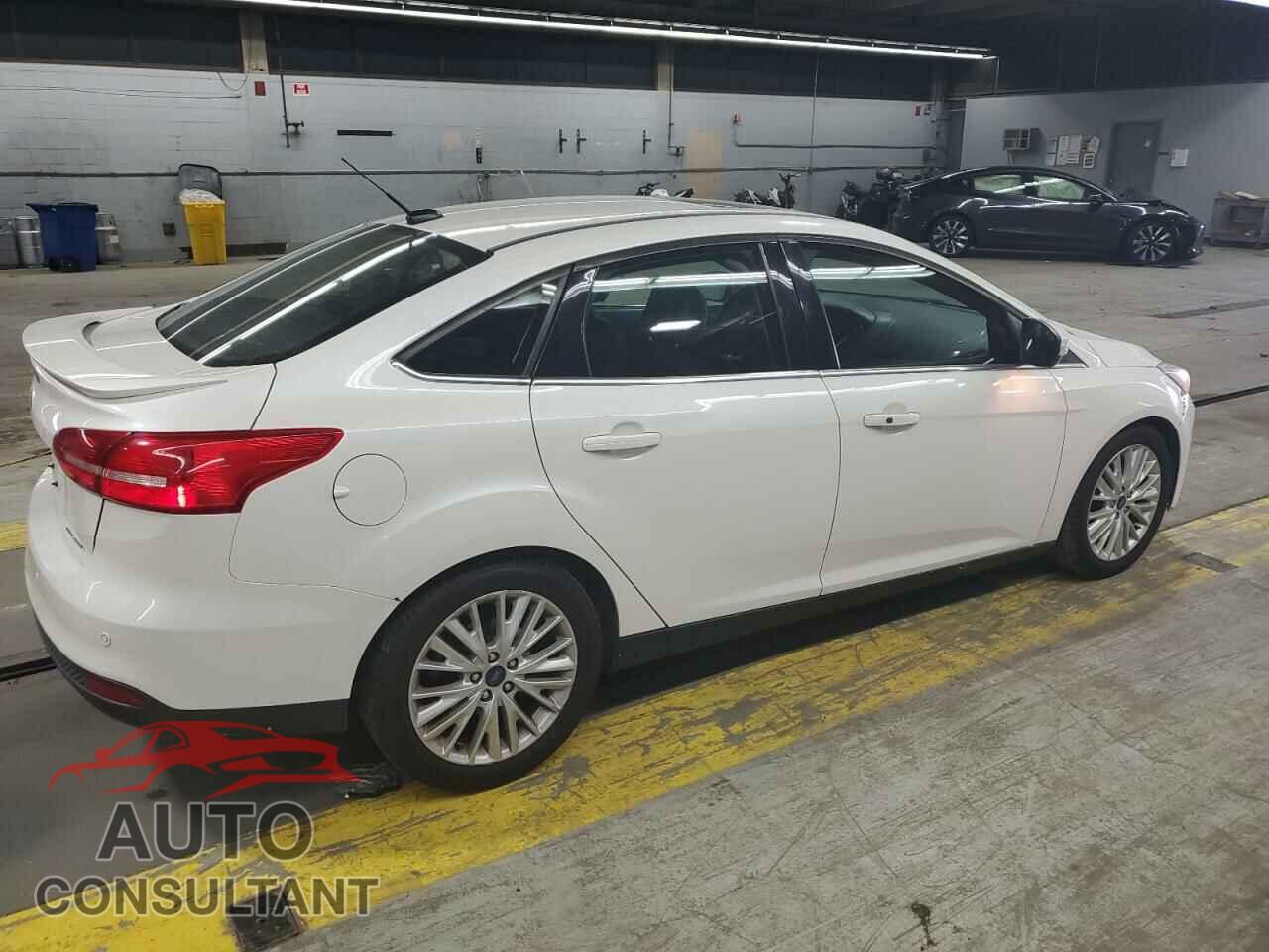 FORD FOCUS 2017 - 1FADP3J25HL213184