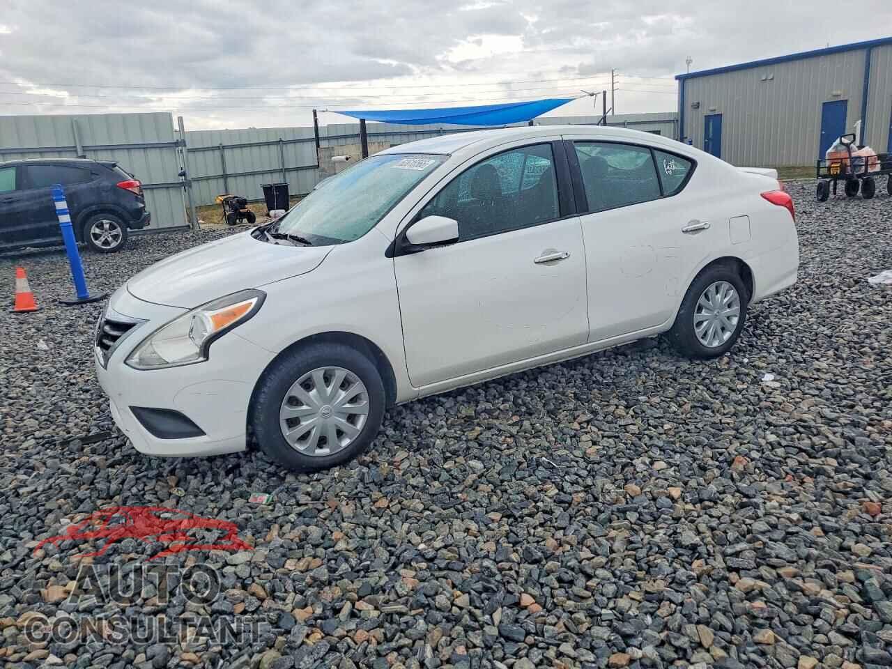 NISSAN VERSA 2019 - 3N1CN7AP3KL868683