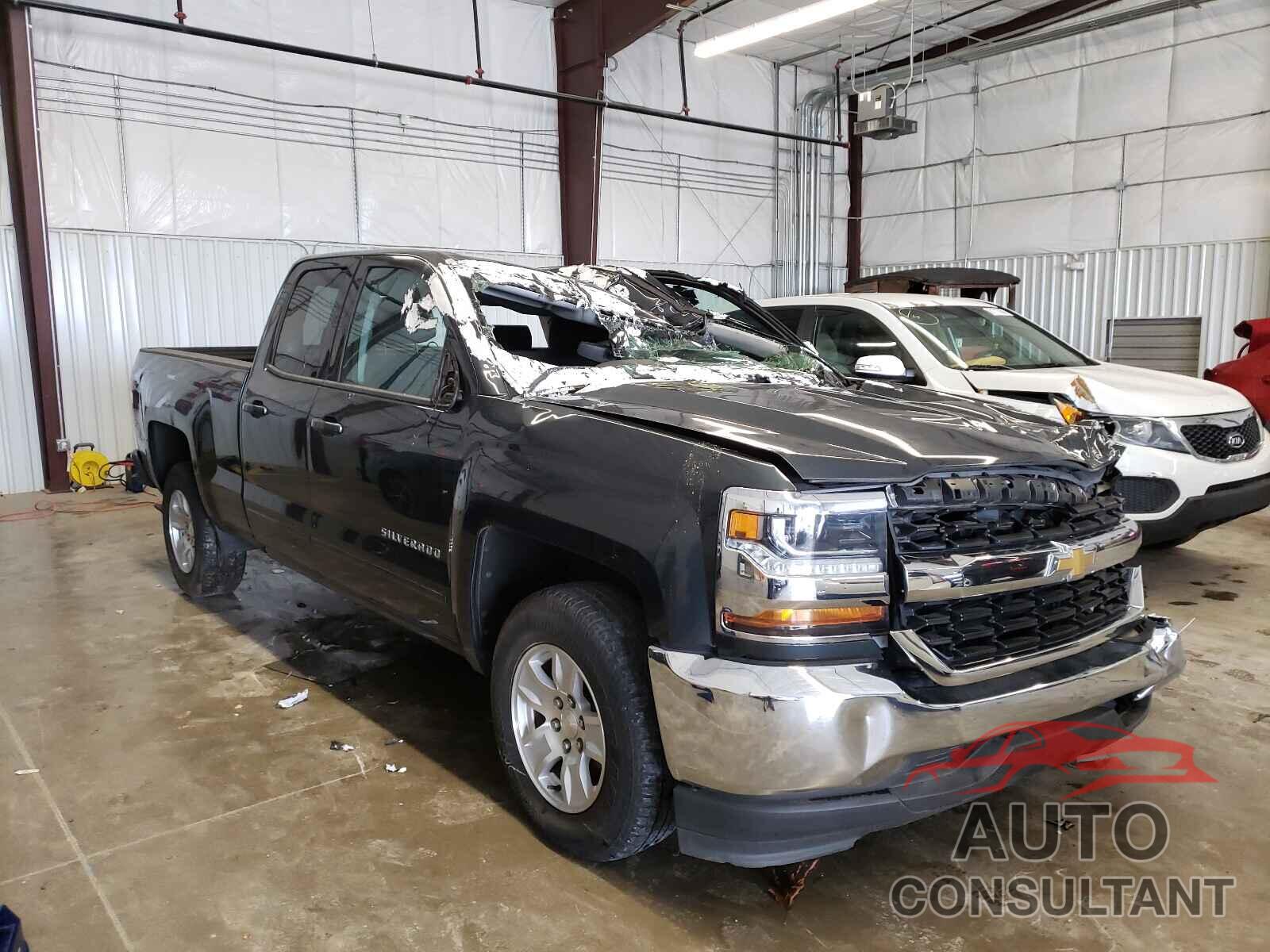 CHEVROLET SILVERADO 2018 - 1GCRCREH8JZ153580