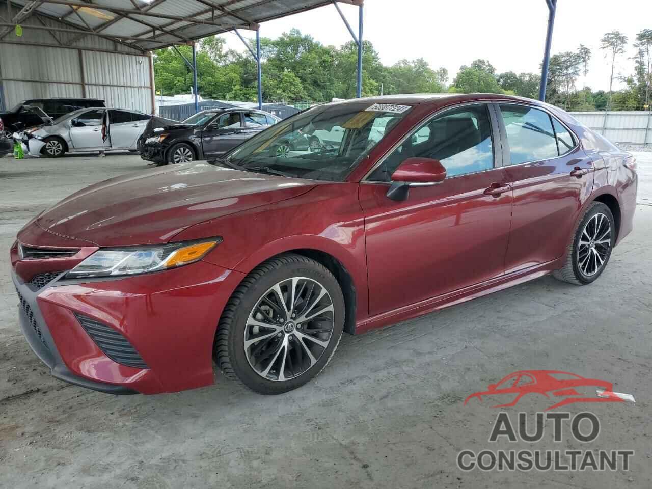 TOYOTA CAMRY 2018 - 4T1B11HK7JU518615