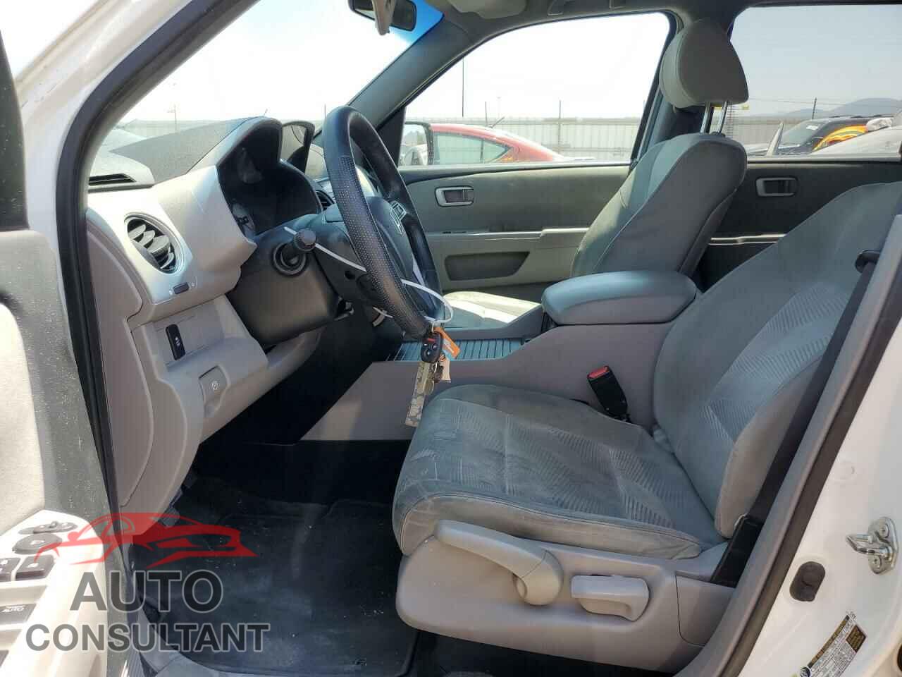 HONDA PILOT 2015 - 5FNYF4H29FB064076