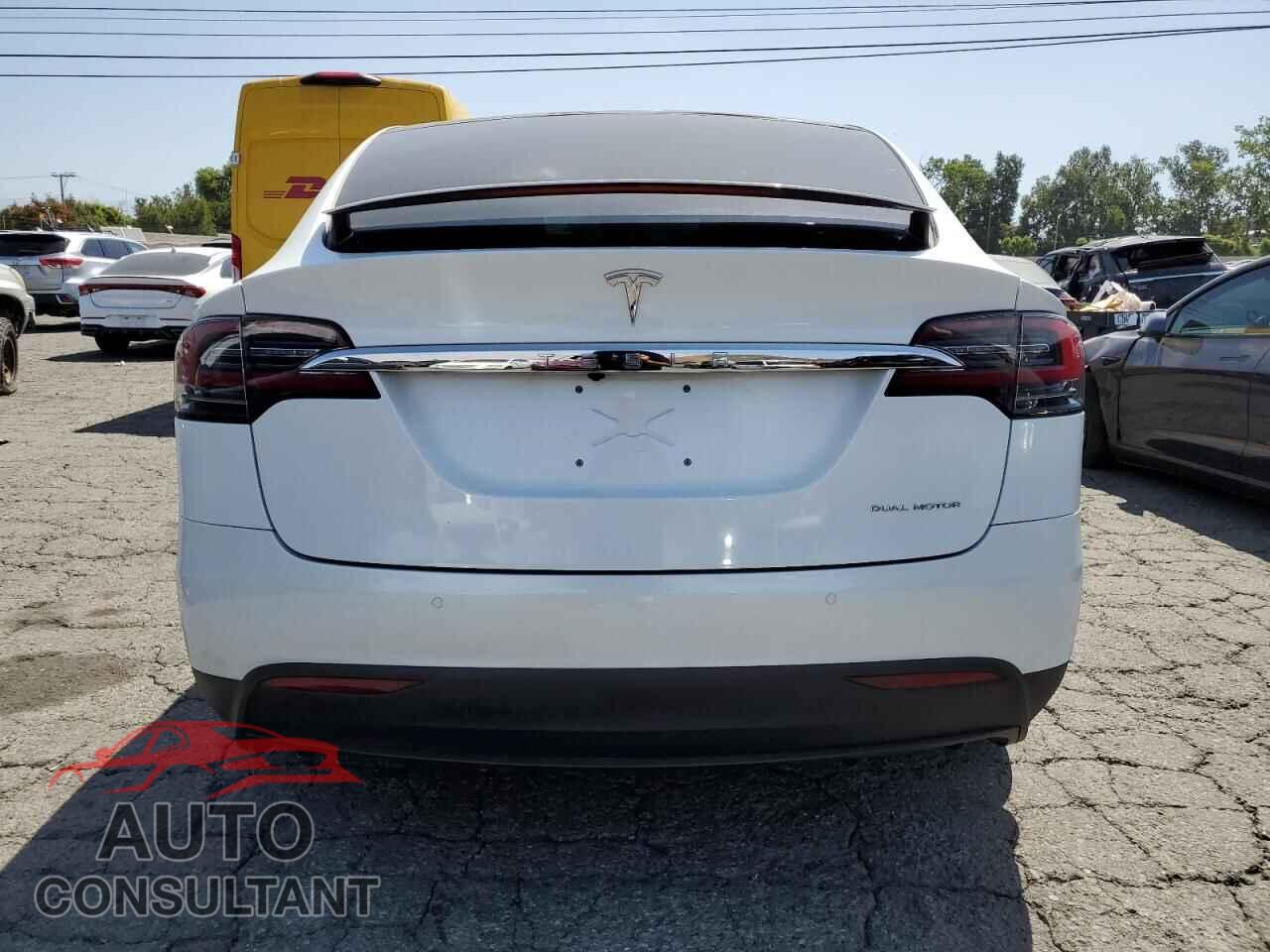 TESLA MODEL X 2021 - 5YJXCAE20MF308184