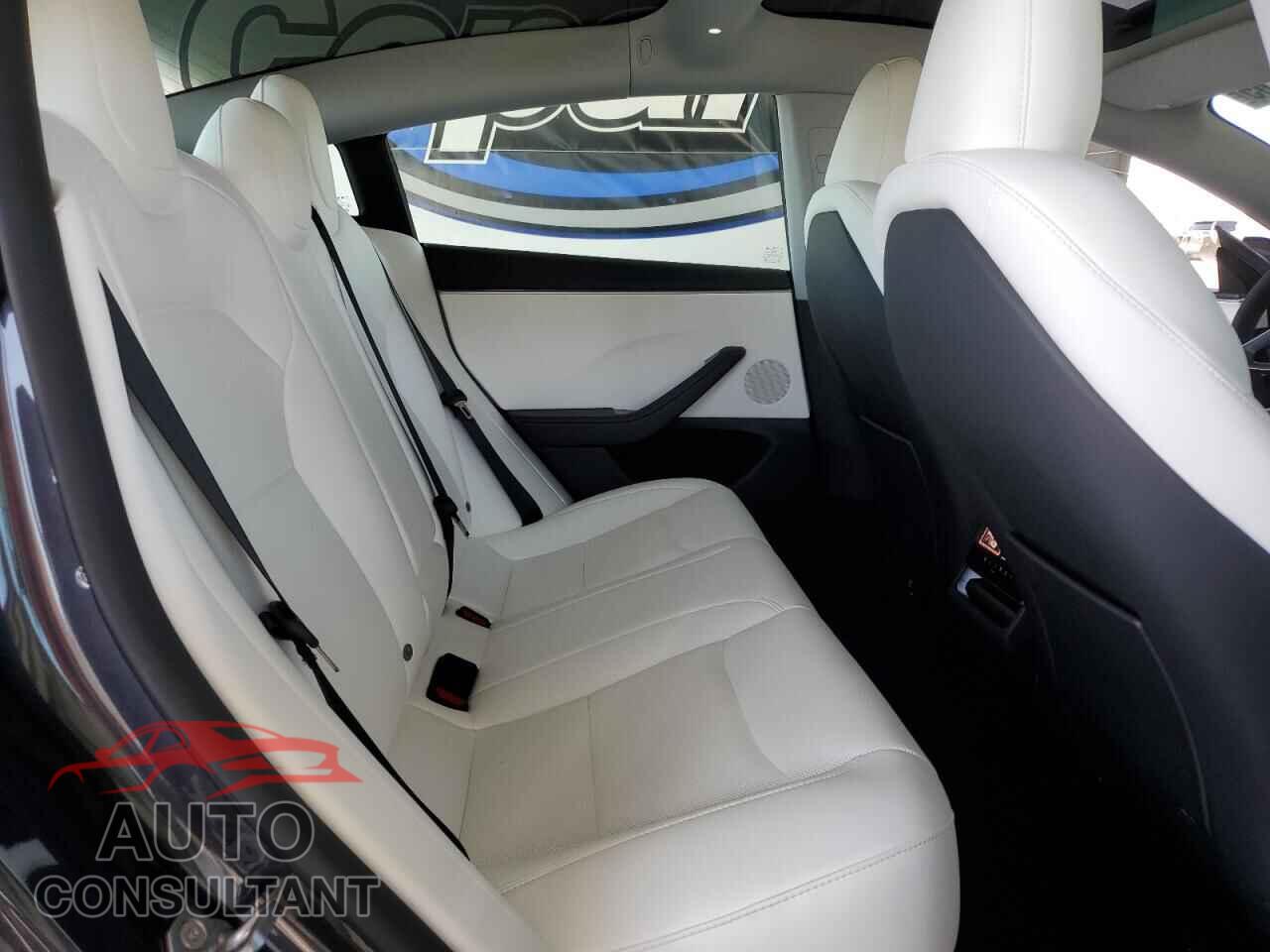 TESLA MODEL 3 2025 - 5YJ3E1EA5SF029293
