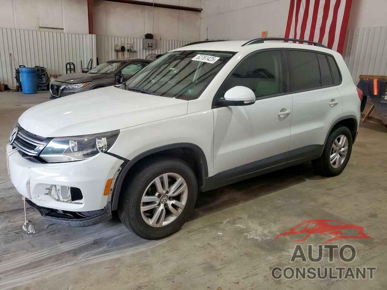 VOLKSWAGEN TIGUAN 2016 - WVGAV7AXXGW588261