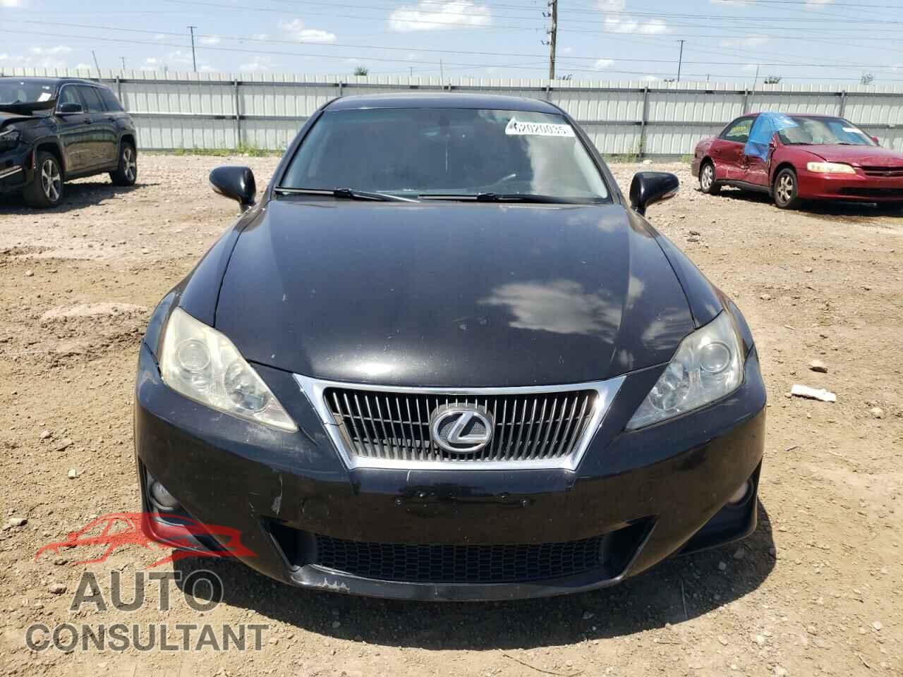 LEXUS IS 2012 - JTHBF5C25C5180261
