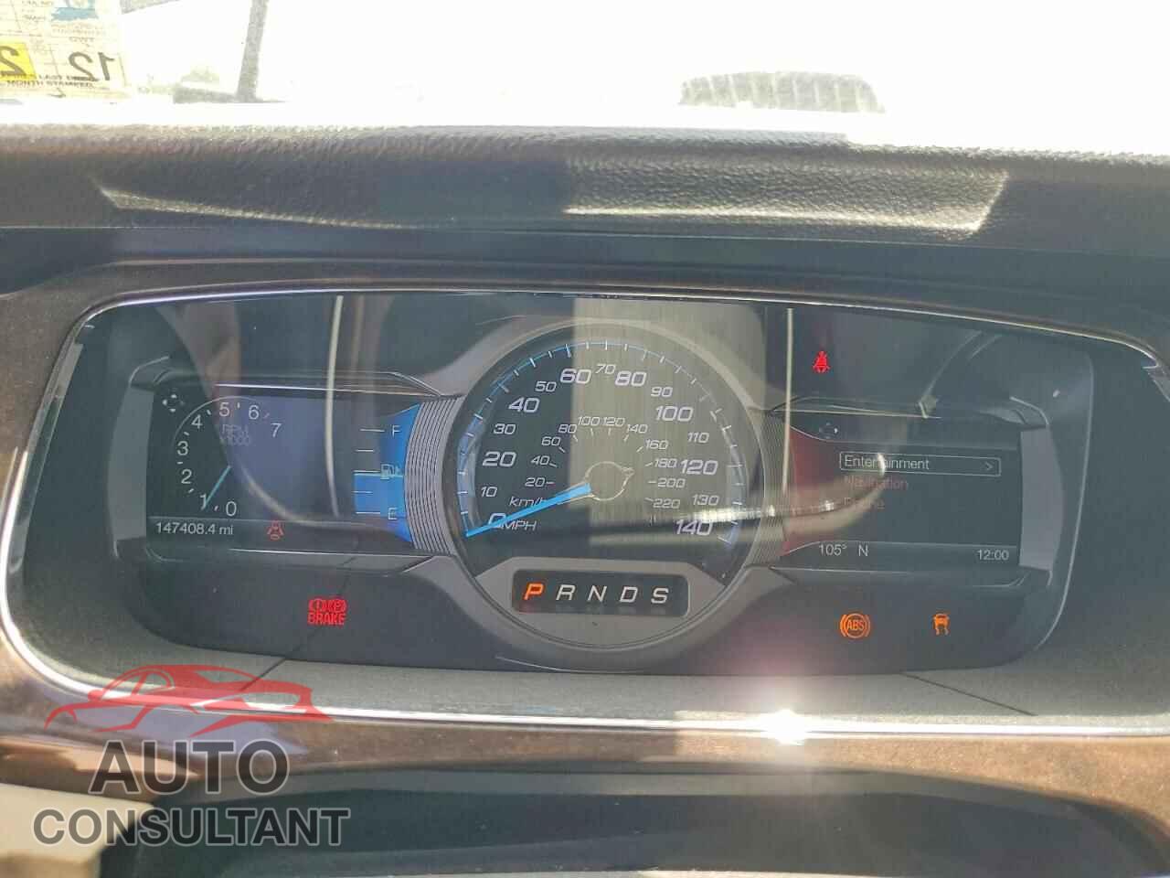 FORD TAURUS 2019 - 1FAHP2F80KG111624
