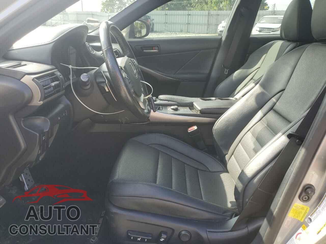 LEXUS IS 2017 - JTHCE1D27H5014054