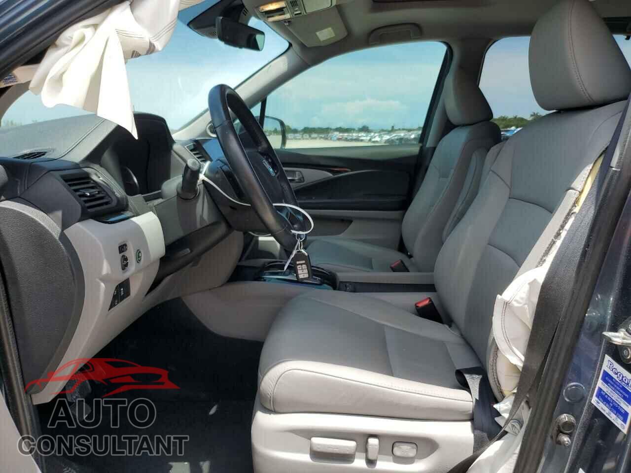 HONDA PILOT 2019 - 5FNYF5H9XKB013537