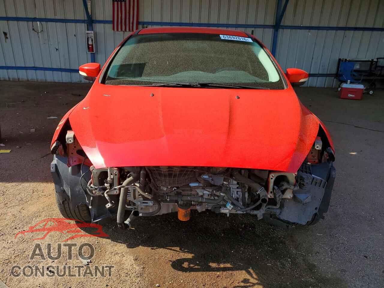 FORD FOCUS 2016 - 1FADP3K22GL230456