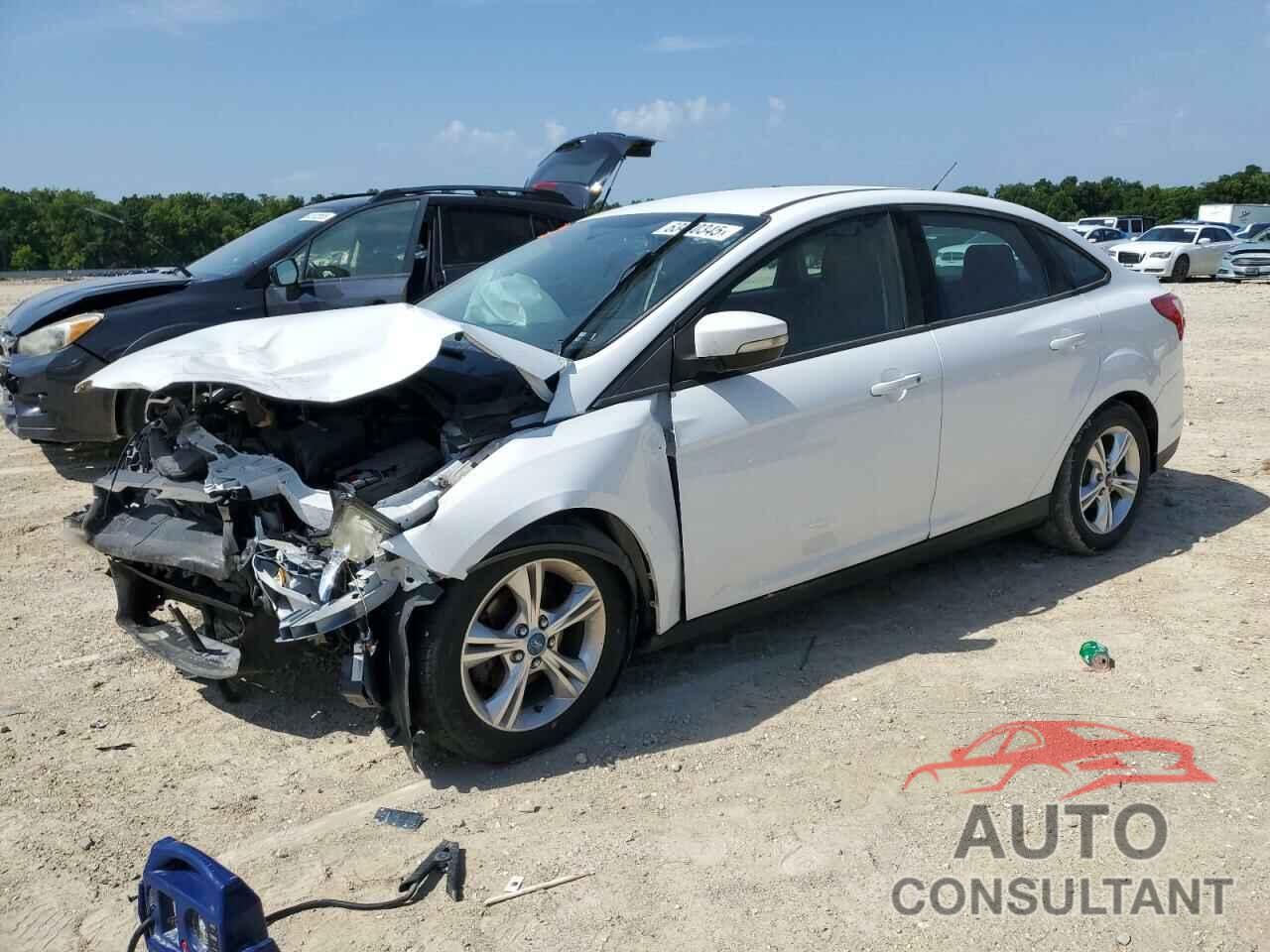 FORD FOCUS 2014 - 1FADP3F27EL224207