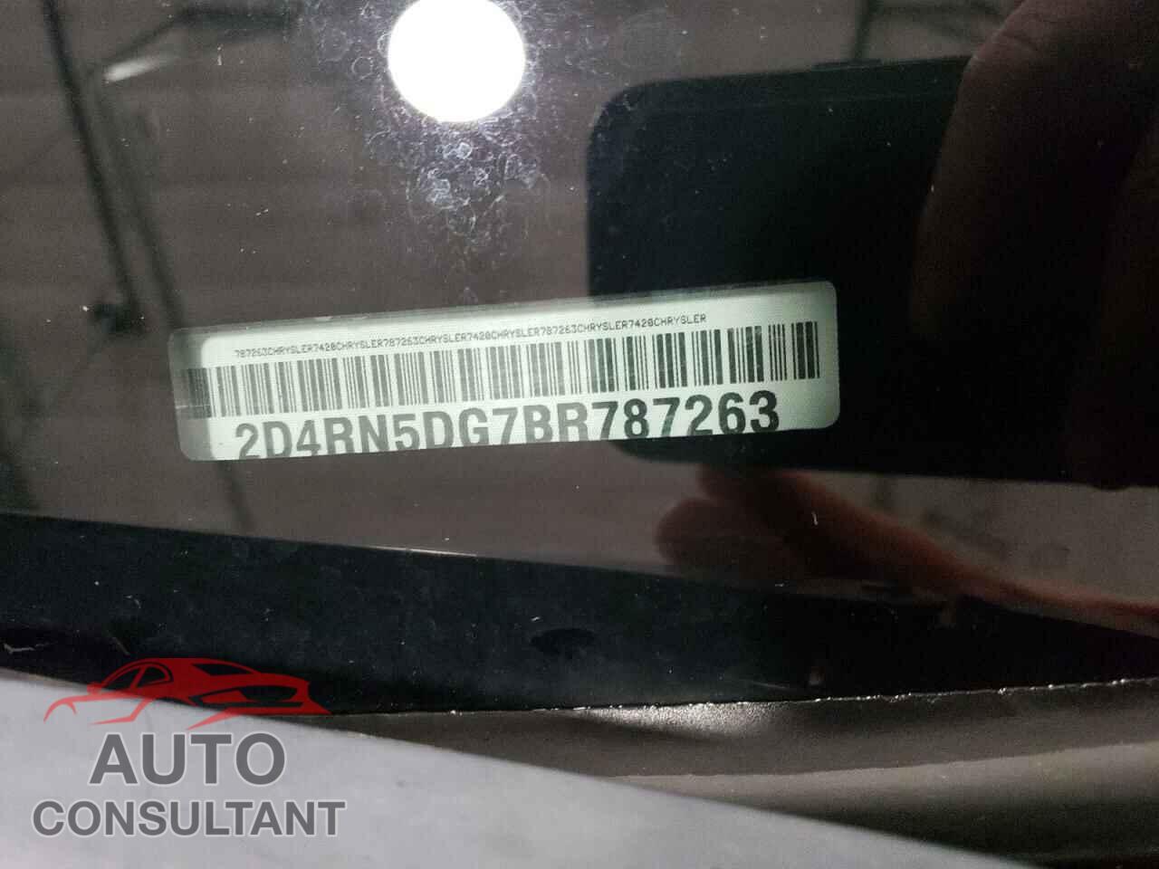 DODGE CARAVAN 2011 - 2D4RN5DG7BR787263